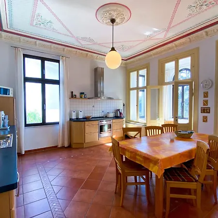 Holiday home 'kaiserliche' Mit 3 Sz, 2 Baedern Und Whirlwanne *