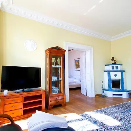 Holiday home 'kaiserliche' Mit 3 Sz, 2 Baedern Und Whirlwanne