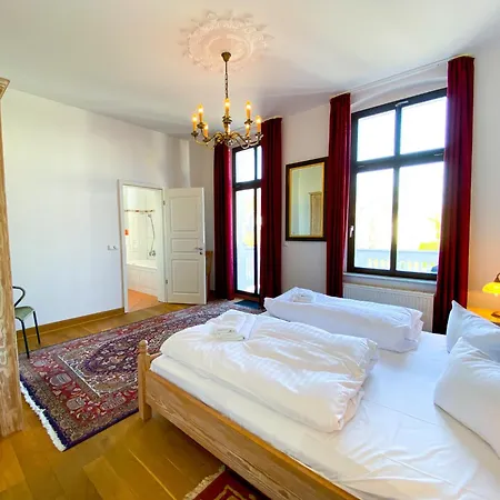 'kaiserliche' Mit 3 Sz, 2 Baedern Und Whirlwanne *